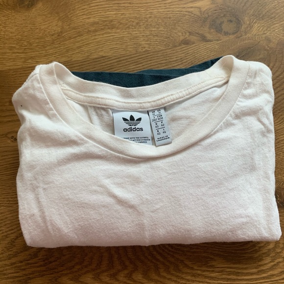 Adidas shirt - Picture 3 of 3